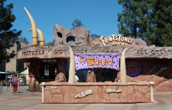 Flintstones Drive-In with Bar-B-Q, September 2008