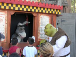 Shrek at Donkeys Waffle stand, September 2006