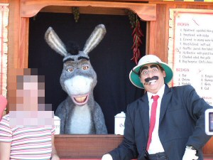 Donkey with Groucho Marx (photo by Darkbeer, July 2006)