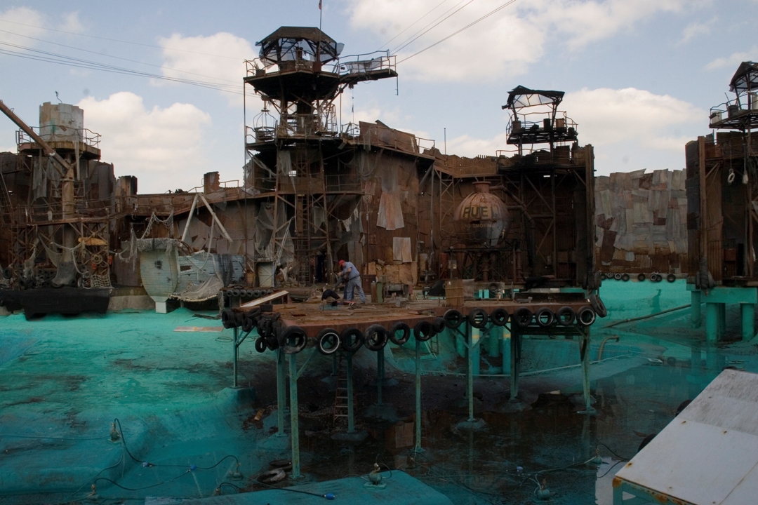 Waterworld movie scenes