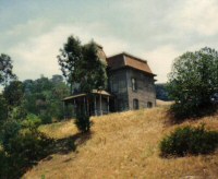 Psycho House before the Bates Motel was rebuilt (Photo by Russ Glasson, 1990)