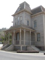 Psycho House (Photo courtesy of Terri Power, 2003)