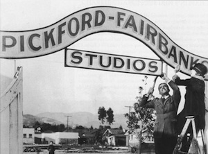 Mary Pickford and Doug Fairbanks, 1922 (LA Public Library)